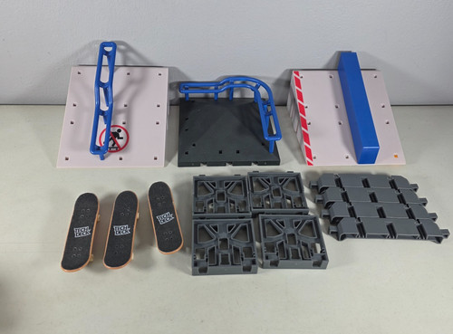 Tech deck pyramid point - deck,