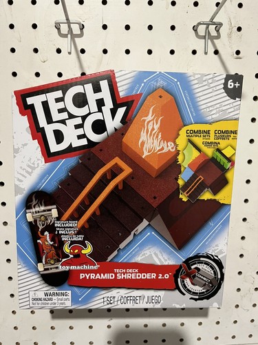 Tech deck pyramid - deck,