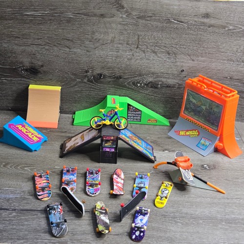 Hot wheels skate tech - &,