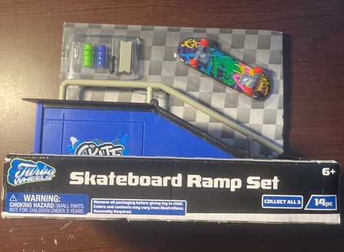 Skateboard ramp fingerboard - skateboard,